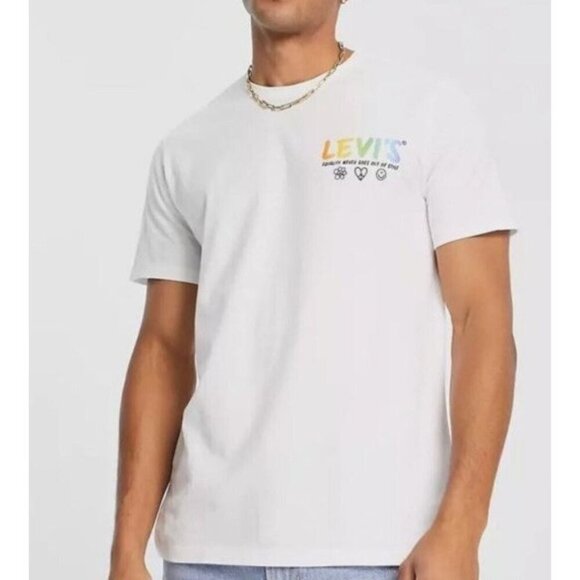Levi's Sz L T-shirt Shirt Pride Community White 100 % Cotton Levis Classic - Picture 1 of 8